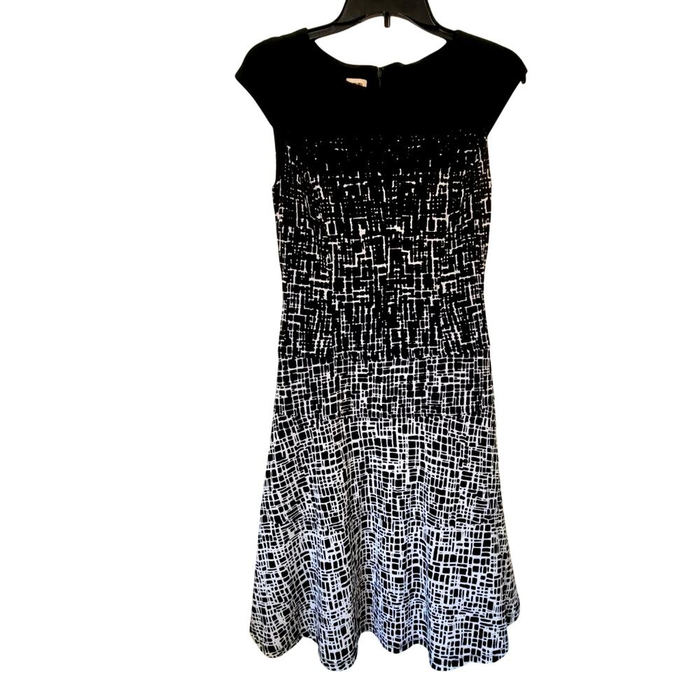 Anne Klein Fit & Flare Geometric Abstract Dress  Size 2